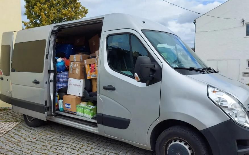 Ajuda Humanit&aacute;ria Para A Ucr&acirc;nia